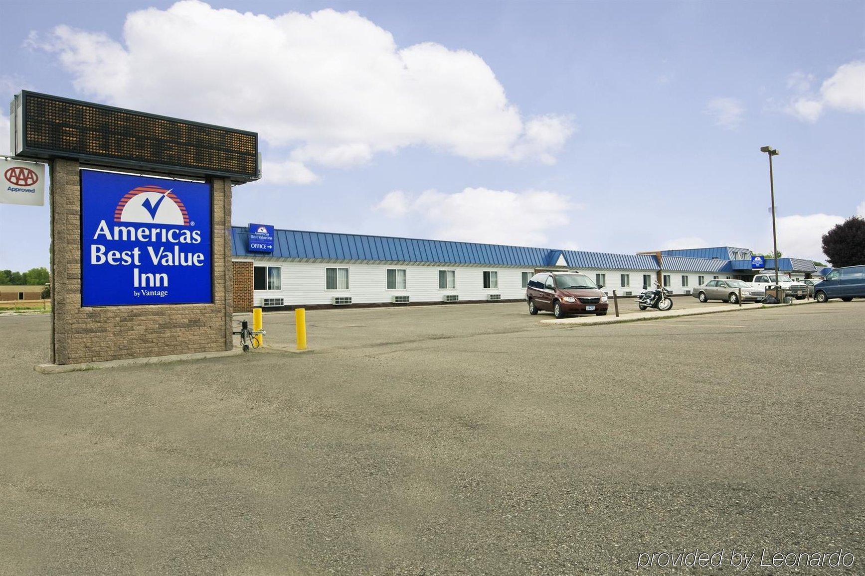Americas Best Value Inn Grand Forks Ngoại thất bức ảnh