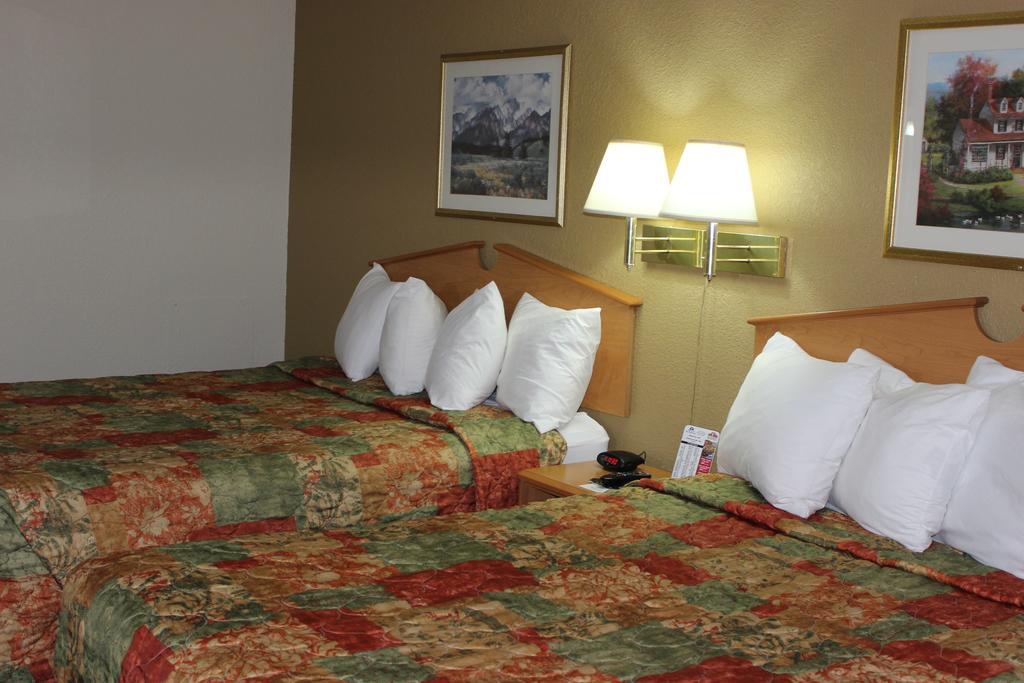 Americas Best Value Inn Grand Forks Ngoại thất bức ảnh