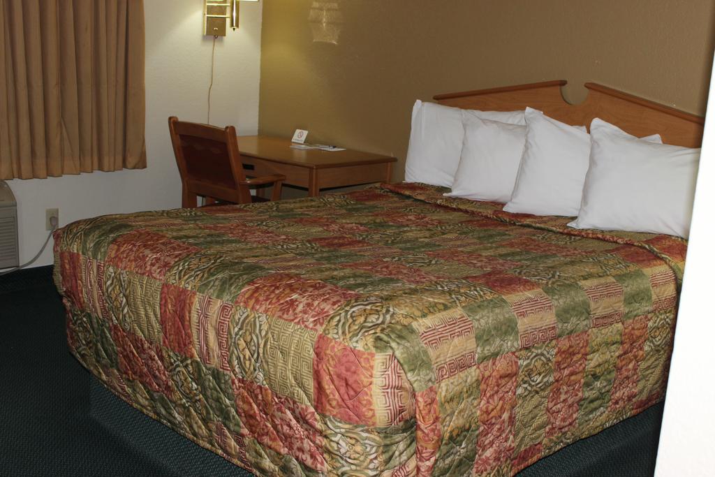 Americas Best Value Inn Grand Forks Ngoại thất bức ảnh