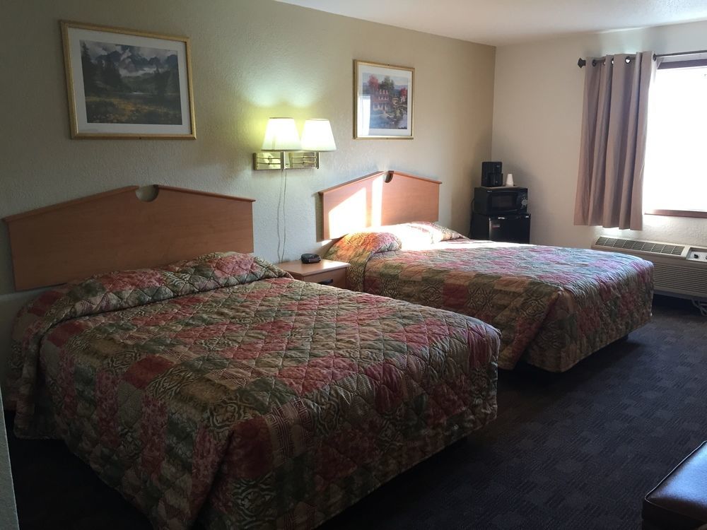 Americas Best Value Inn Grand Forks Ngoại thất bức ảnh