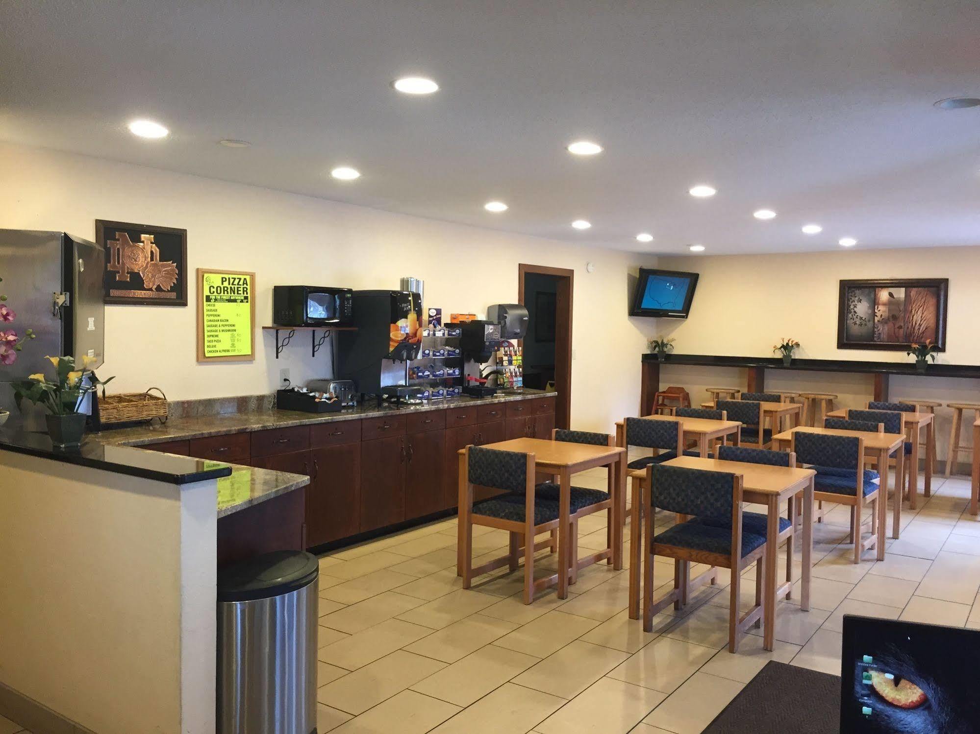Americas Best Value Inn Grand Forks Ngoại thất bức ảnh