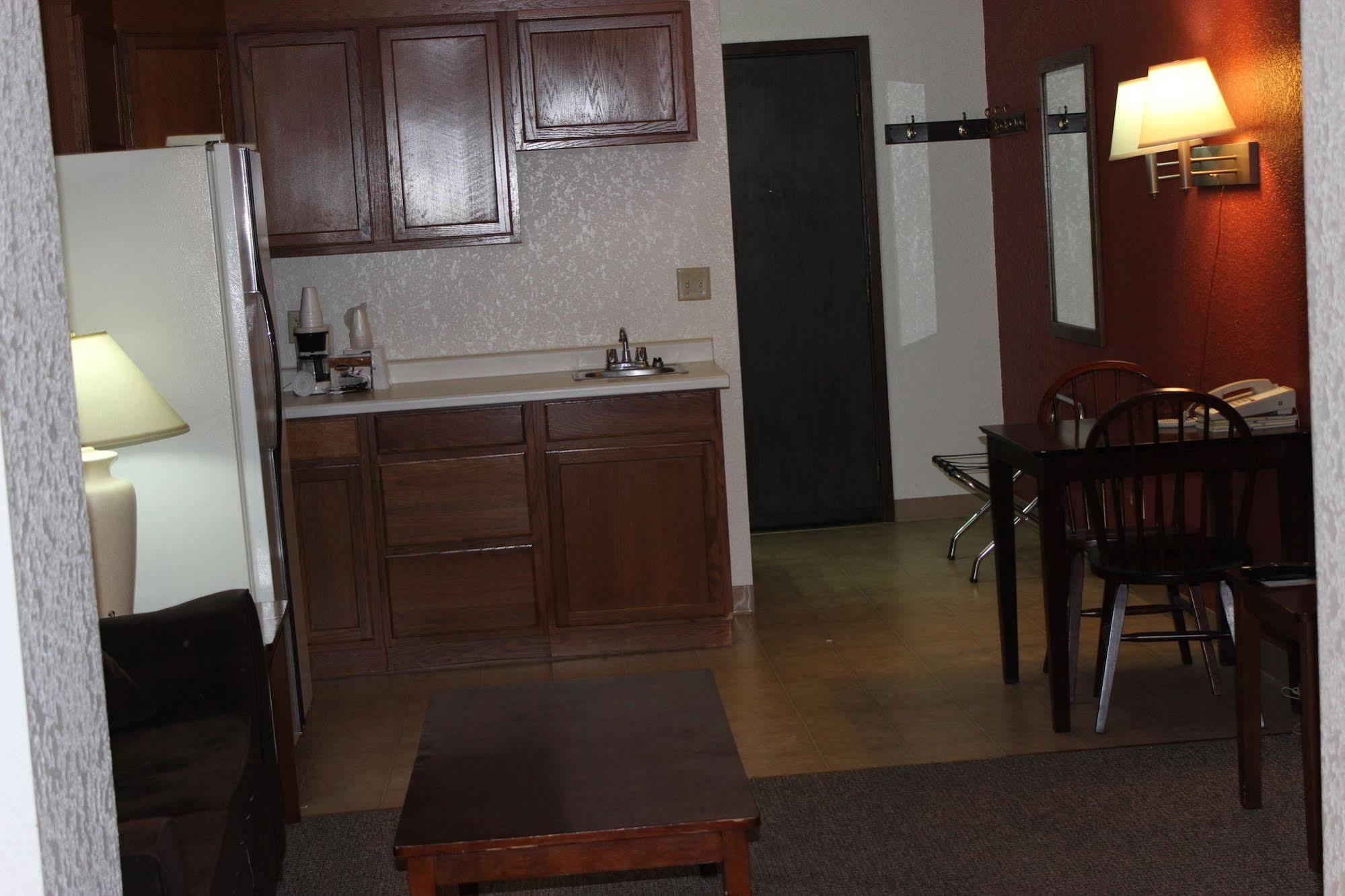 Americas Best Value Inn Grand Forks Ngoại thất bức ảnh